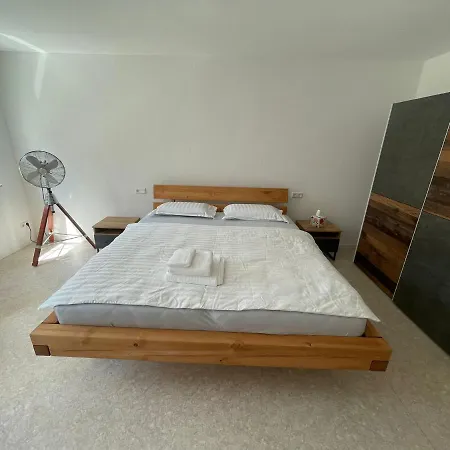 Apartment Living 2